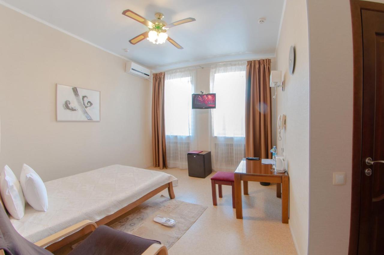 Antwo-Hotel Kharkiv Bagian luar foto