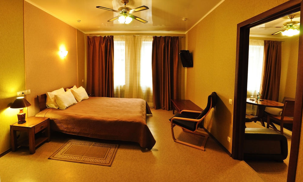 Antwo-Hotel Kharkiv Bagian luar foto