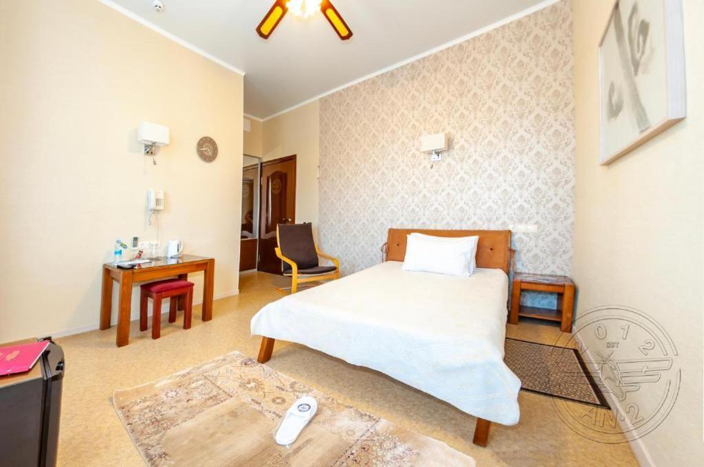 Antwo-Hotel Kharkiv Bagian luar foto