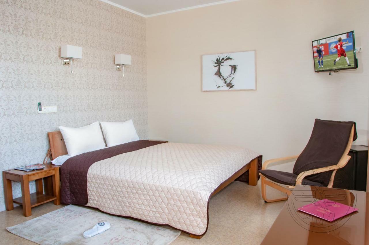 Antwo-Hotel Kharkiv Bagian luar foto