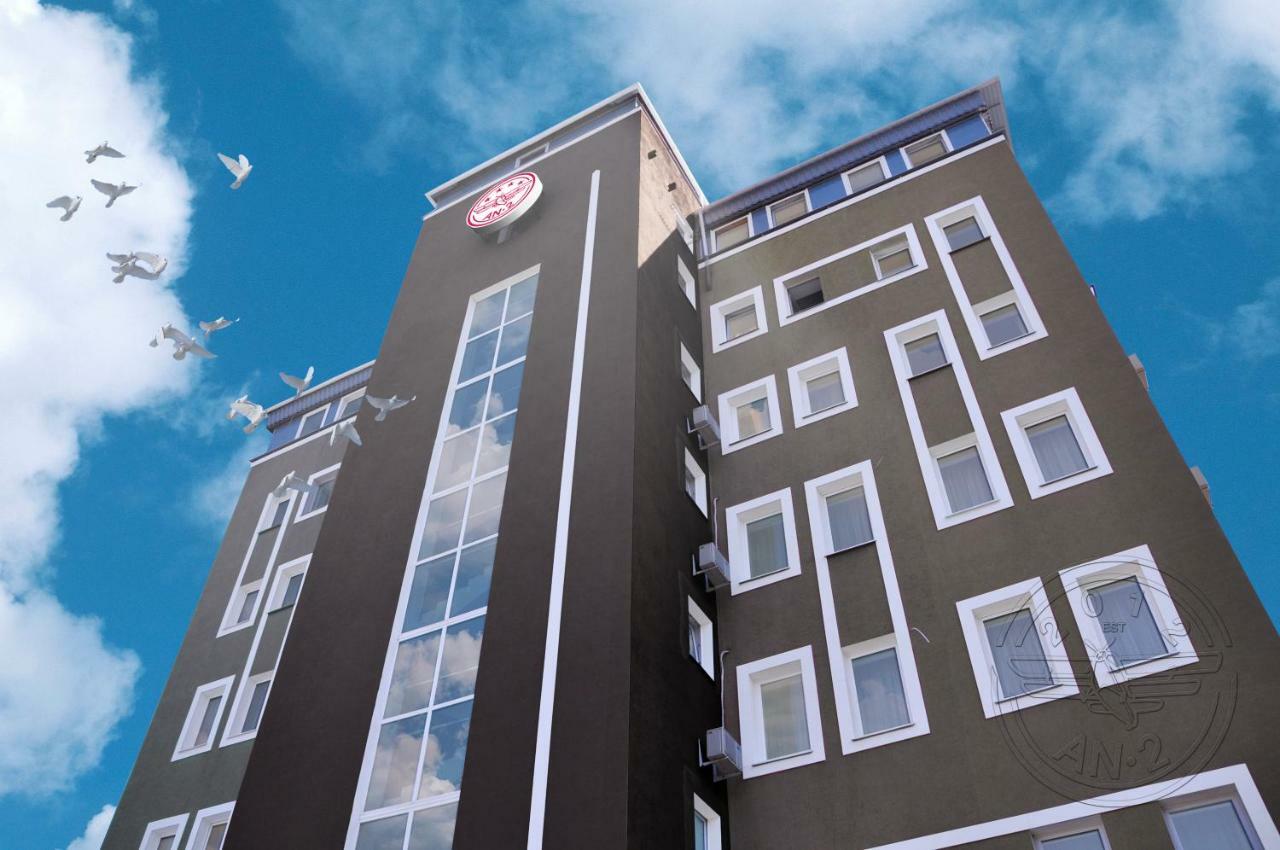 Antwo-Hotel Kharkiv Bagian luar foto